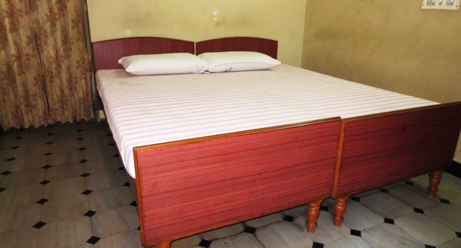 Hotel Ganesh International Lodge, Tiruvannamalai 4